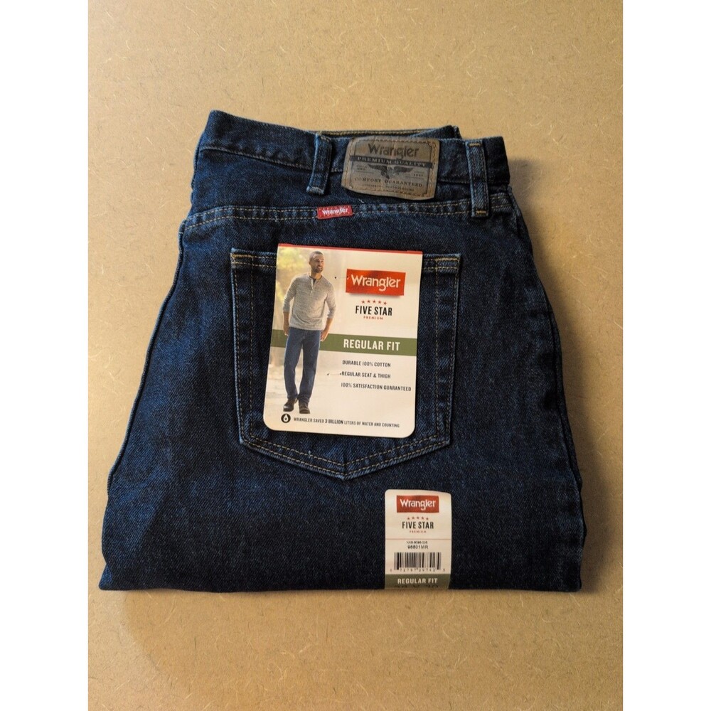 New Wrangler Five Star REGULAR FIT Mens Jeans Size 38x30 Dark Wash